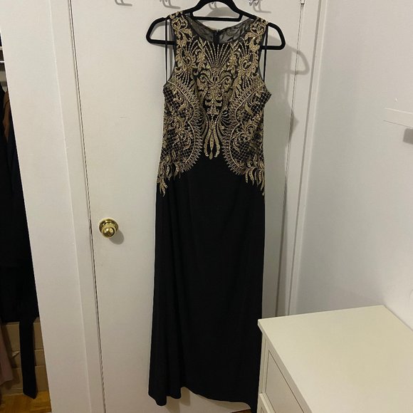 Melanie Lyne Gown - Picture 1 of 8